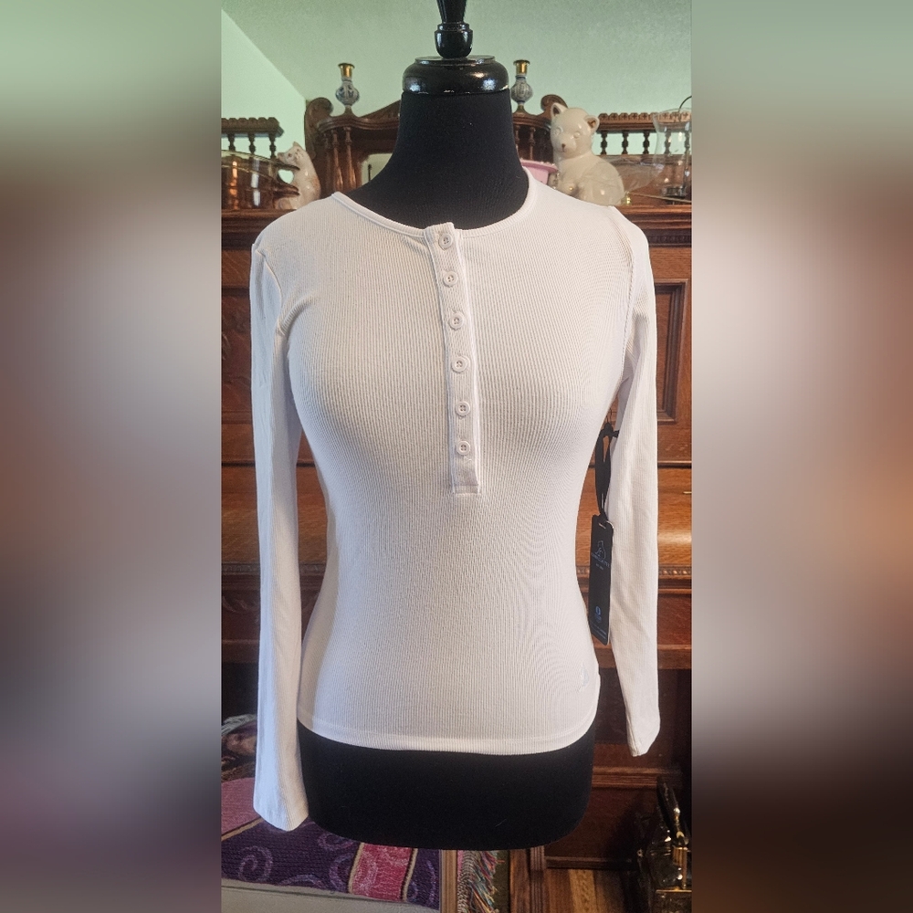 Kuwallatee Top